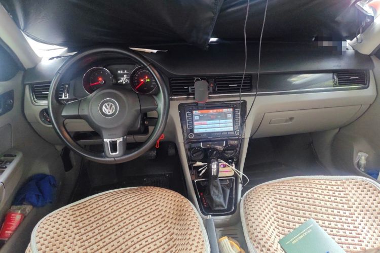 Used Volkswagen Bora 2014 1.6L Automatic Fashion Model Interior 2