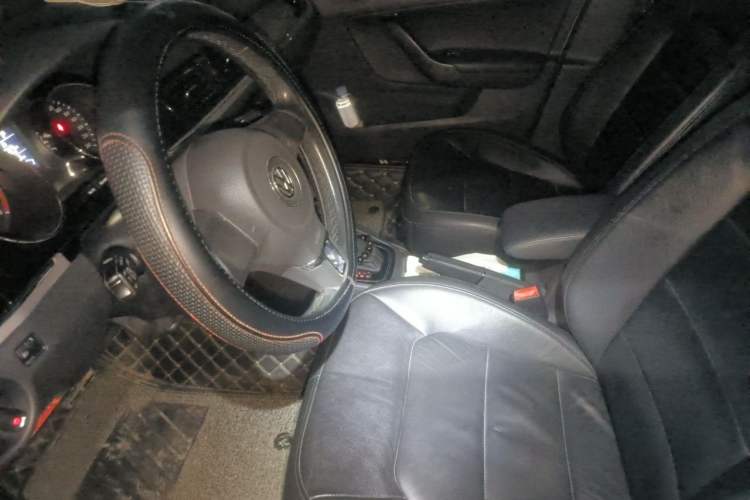 Used Volkswagen Bora 2014 1.6L Automatic Comfort Model Left Front Seat