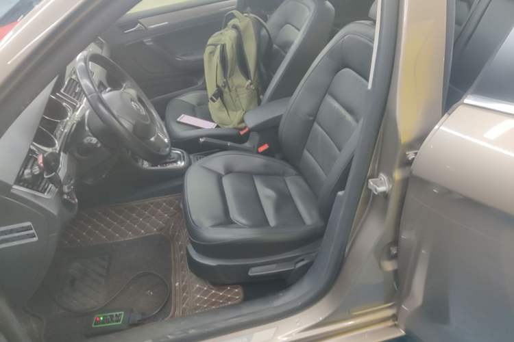 Used Volkswagen Bora 2014 1.6L Automatic Comfort Model Left Front Seat