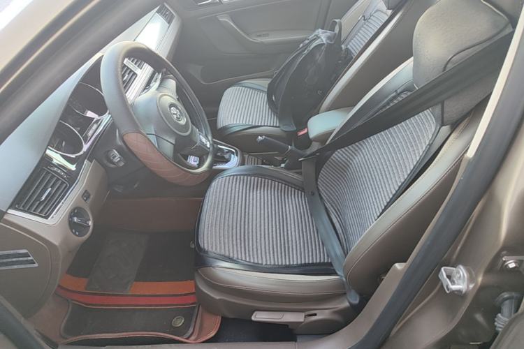 Used Volkswagen Bora 2014 1.6L Automatic Comfort Model Left Front Seat
