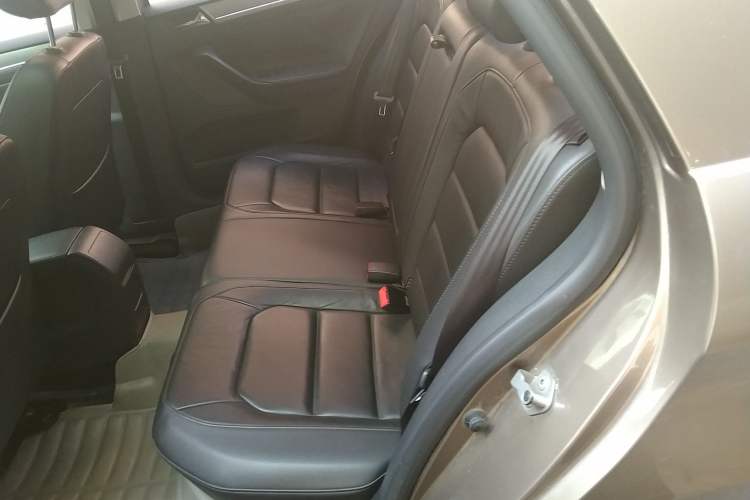 Used Volkswagen Bora 2014 1.6L Automatic Comfort Model Left Rear Seat