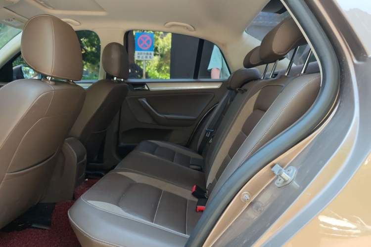 Used Volkswagen Bora 2014 1.6L Automatic Comfort Model Left Rear Seat