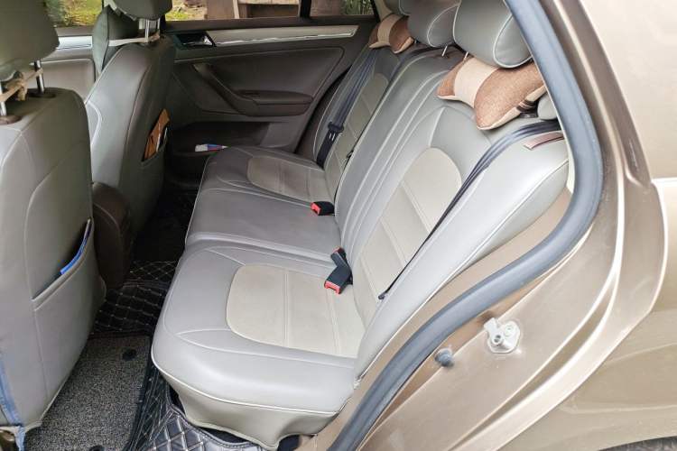 Used Volkswagen Bora 2014 1.6L Automatic Comfort Model Left Rear Seat