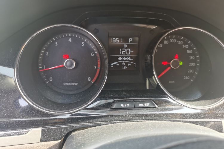 Used Volkswagen Bora 2014 1.6L Automatic Comfort Model Odometer Close Up