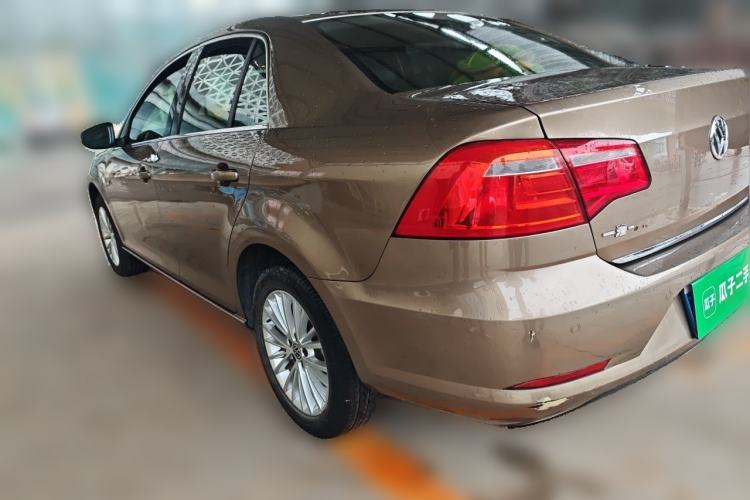 Used Volkswagen Bora 2014 1.6L Automatic Luxury Model Rear Left 45 Deg