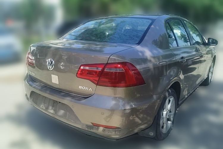 Used Volkswagen Bora 2014 1.6L Manual Comfort Model Rear Right 45 Deg