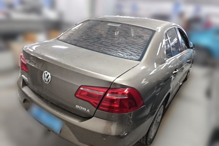 Used Volkswagen Bora 2014 1.6L Automatic Comfort Model Rear Right 45 Deg