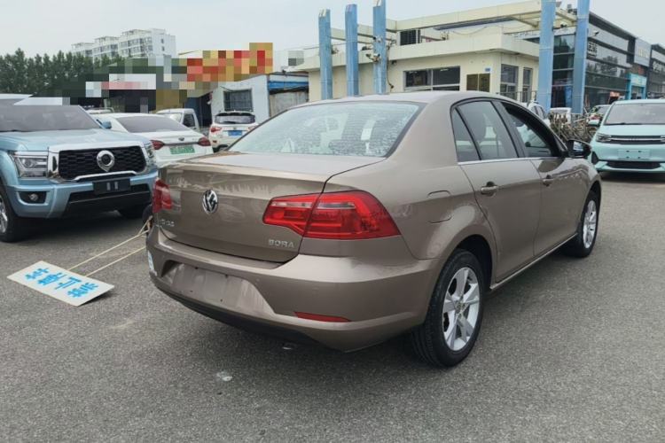 Used Volkswagen Bora 2014 1.6L Manual Comfort Model Rear Right 45 Deg