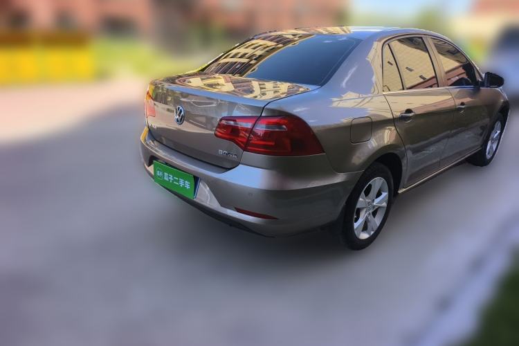 Used Volkswagen Bora 2014 1.6L Manual Comfort Model Rear Right 45 Deg