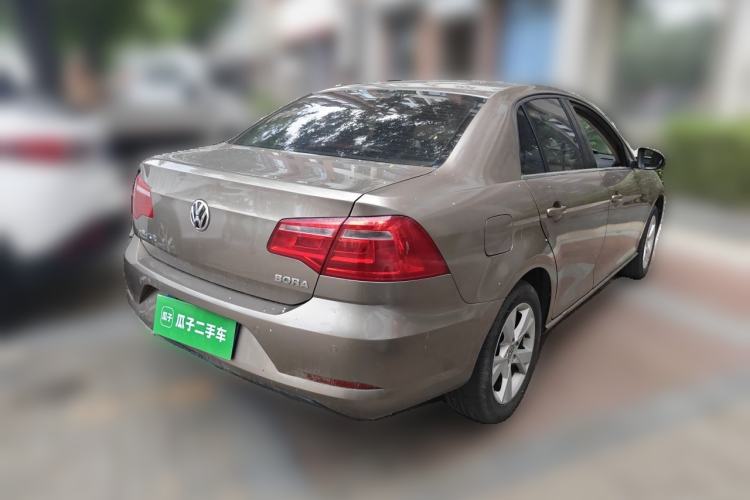 Used Volkswagen Bora 2014 1.6L Automatic Comfort Model Rear Right 45 Deg
