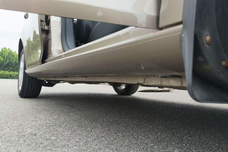 Used Volkswagen Bora 2014 1.6L Manual Comfort Model Right Side Sill