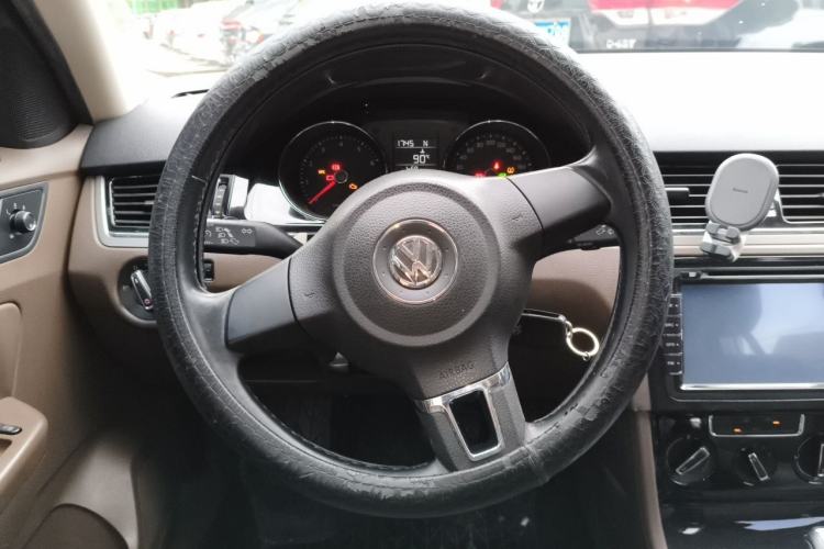 Used Volkswagen Bora 2014 1.6L Automatic Comfort Model Steering Wheel