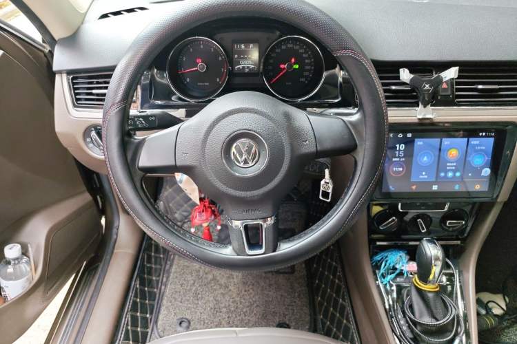 Used Volkswagen Bora 2014 1.6L Automatic Comfort Model Steering Wheel