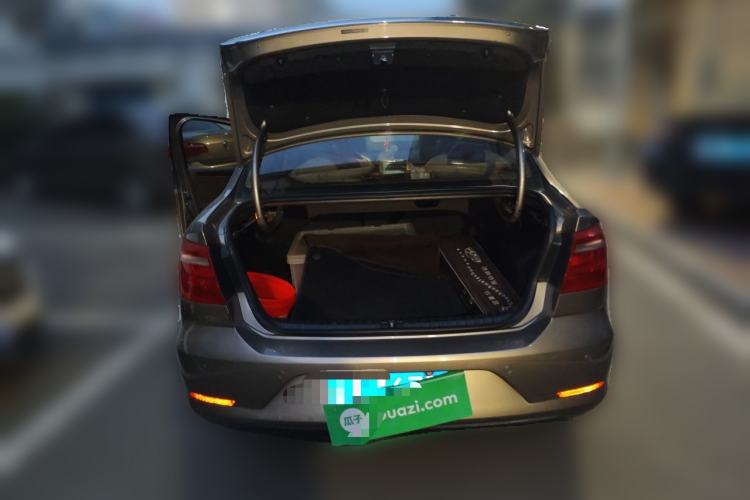 Used Volkswagen Bora 2014 1.6L Automatic Luxury Model Trunk