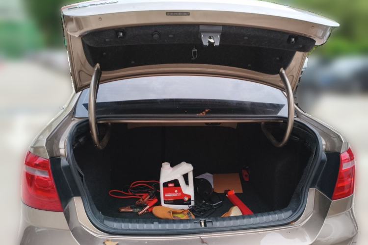 Used Volkswagen Bora 2014 1.6L Automatic Comfort Model Trunk