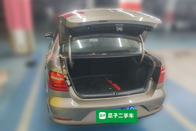 Used Volkswagen Bora 2014 1.6L Automatic Comfort Model Trunk