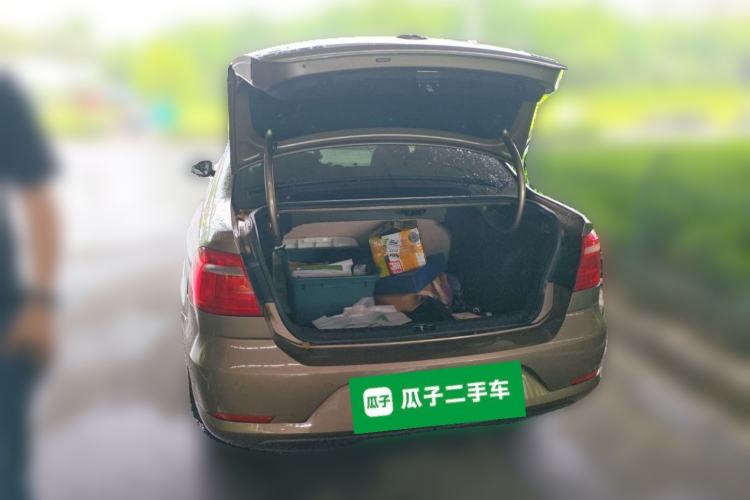 Used Volkswagen Bora 2014 1.6L Automatic Fashion Model Trunk