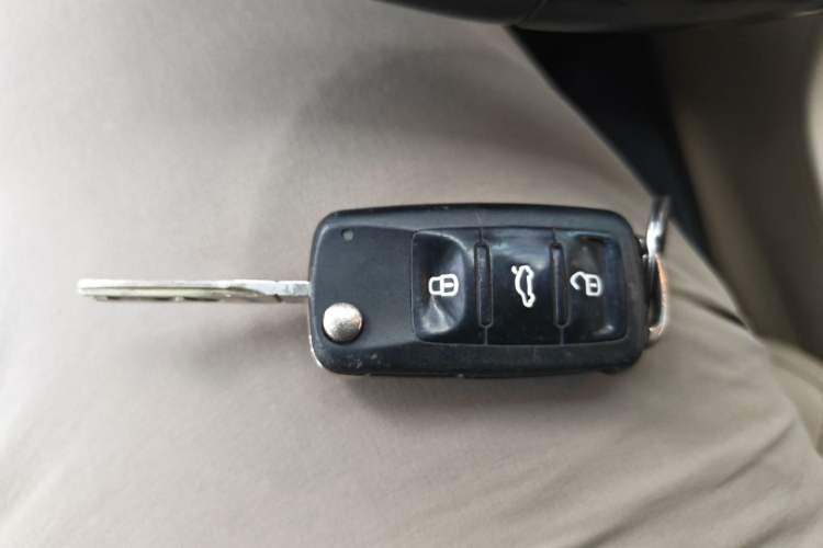 Used Volkswagen Bora 2014 1.6L Automatic Comfort Model Vehicle Key