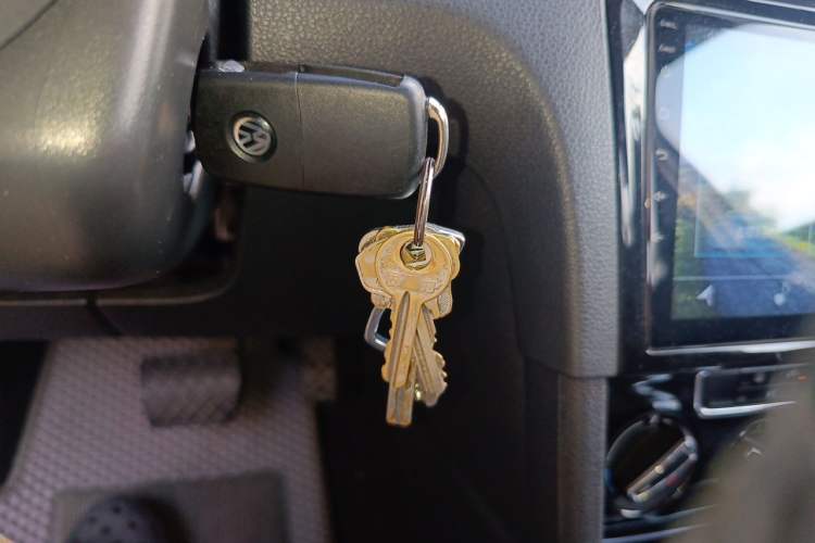 Used Volkswagen Bora 2014 1.6L Automatic Comfort Model Vehicle Key