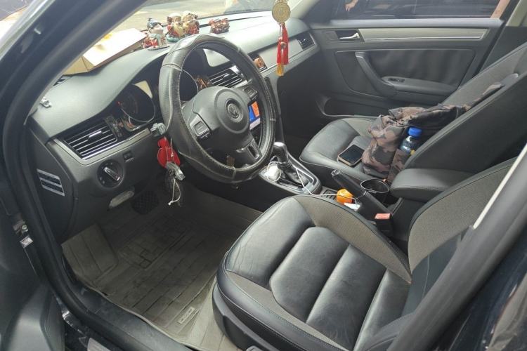 Used Volkswagen Bora 2015 Value Edition 1.6L Automatic Comfort Version Driver Seat
