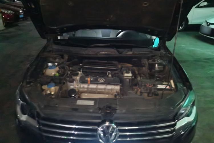 Used Volkswagen Bora 2015 Qihui Edition 1.6L Automatic Fashion Model Engine Bay