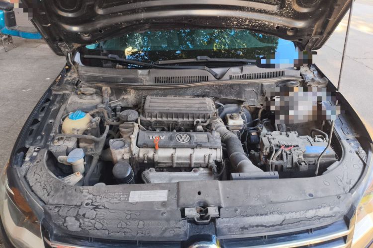 Used Volkswagen Bora 2015 Qihui Edition 1.6L Automatic Fashion Model Engine Bay