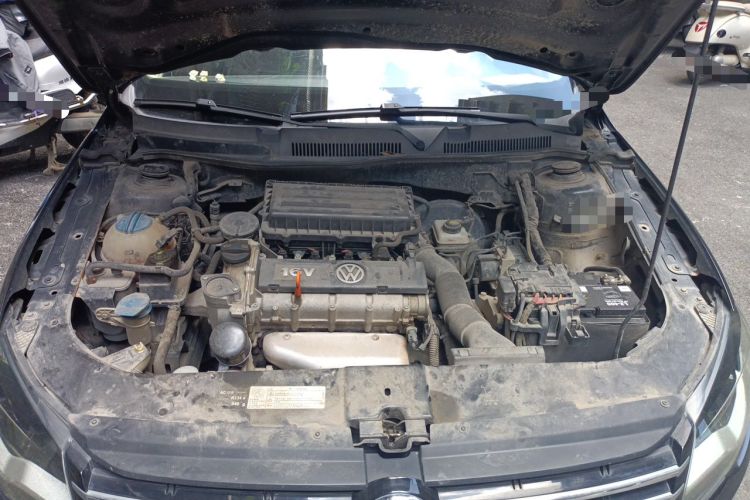 Used Volkswagen Bora 2015 Value Edition 1.6L Automatic Comfort Version Engine Bay