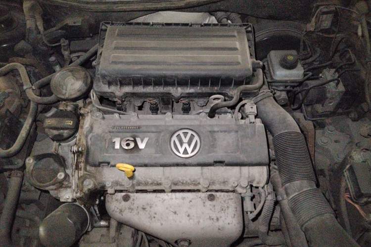 Used Volkswagen Bora 2015 Zhuihui Edition 1.6L Manual Comfort Model Engine Bay