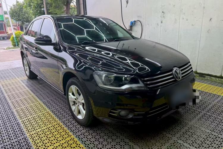 Used Volkswagen Bora 2015 Value Edition 1.6L Manual Fashionable Style Exterior 2