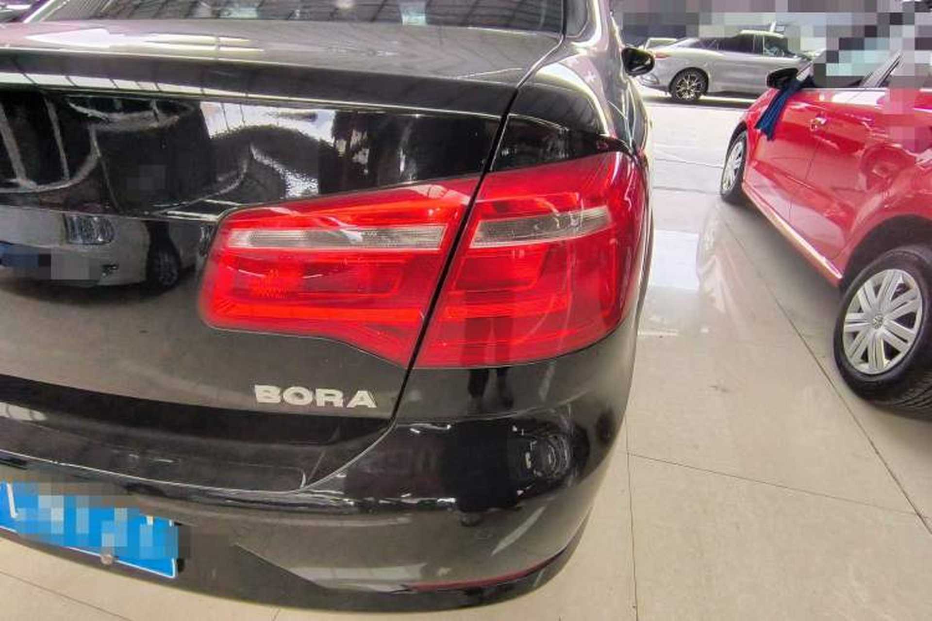Used Volkswagen Bora 2015 Value Edition 1.6L Automatic Comfort Version Exterior 3