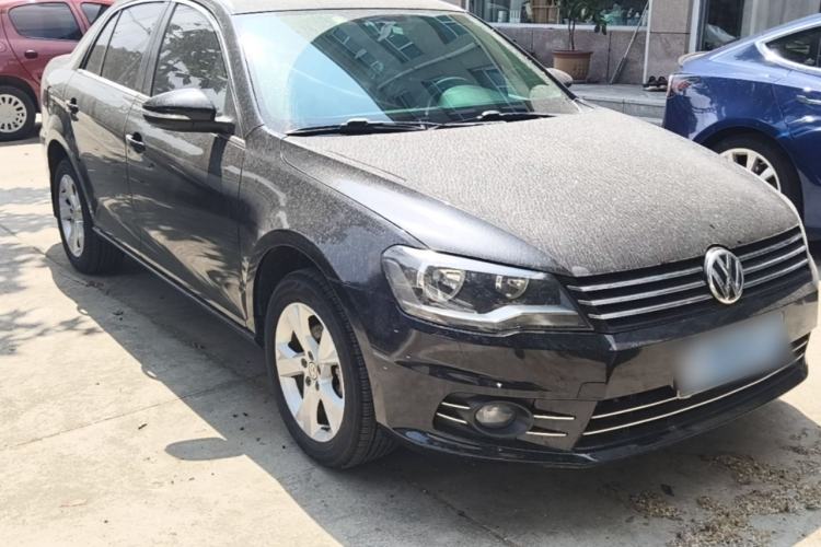 Used Volkswagen Bora 2015 Value Edition 1.6L Manual Fashionable Style Front Right 45 Deg