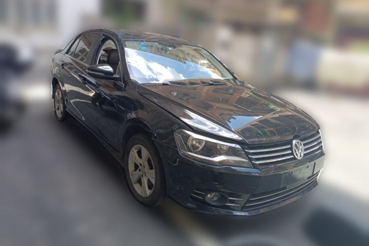 Used Volkswagen Bora 2015 Value Edition 1.6L Automatic Comfort Version Front Right 45 Deg
