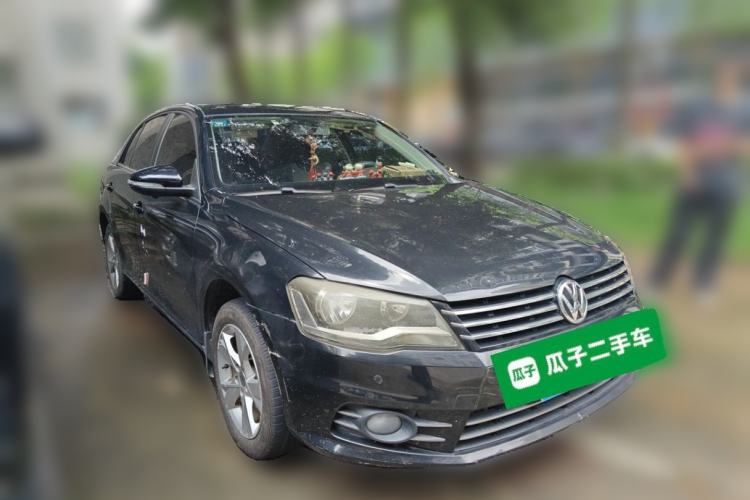Used Volkswagen Bora 2015 Value Edition 1.6L Automatic Comfort Version Front Right 45 Deg