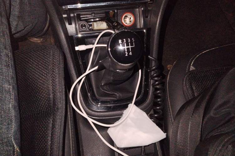 Used Volkswagen Bora 2015 Zhuihui Edition 1.6L Manual Comfort Model Gear Lever