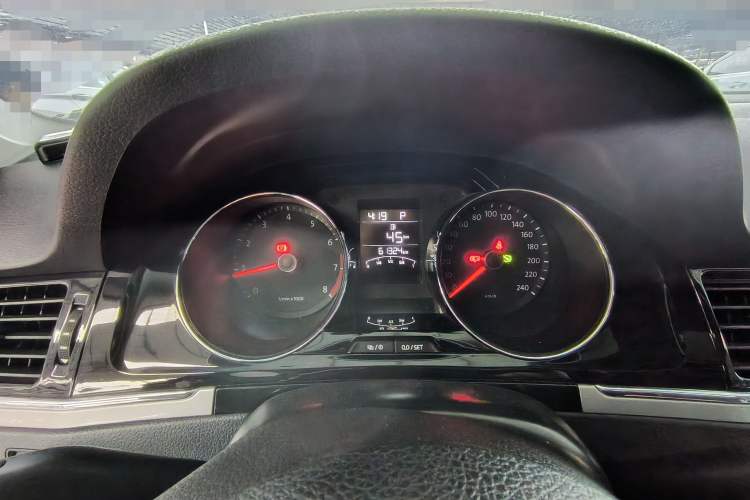 Used Volkswagen Bora 2015 Value Edition 1.6L Automatic Comfort Version Instrument Cluster