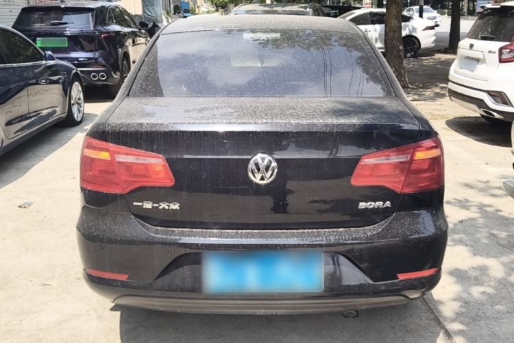 Used Volkswagen Bora 2015 Value Edition 1.6L Manual Fashionable Style Rear