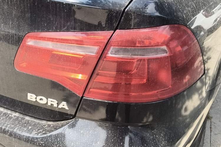 Used Volkswagen Bora 2015 Value Edition 1.6L Manual Fashionable Style Right Rear Taillight