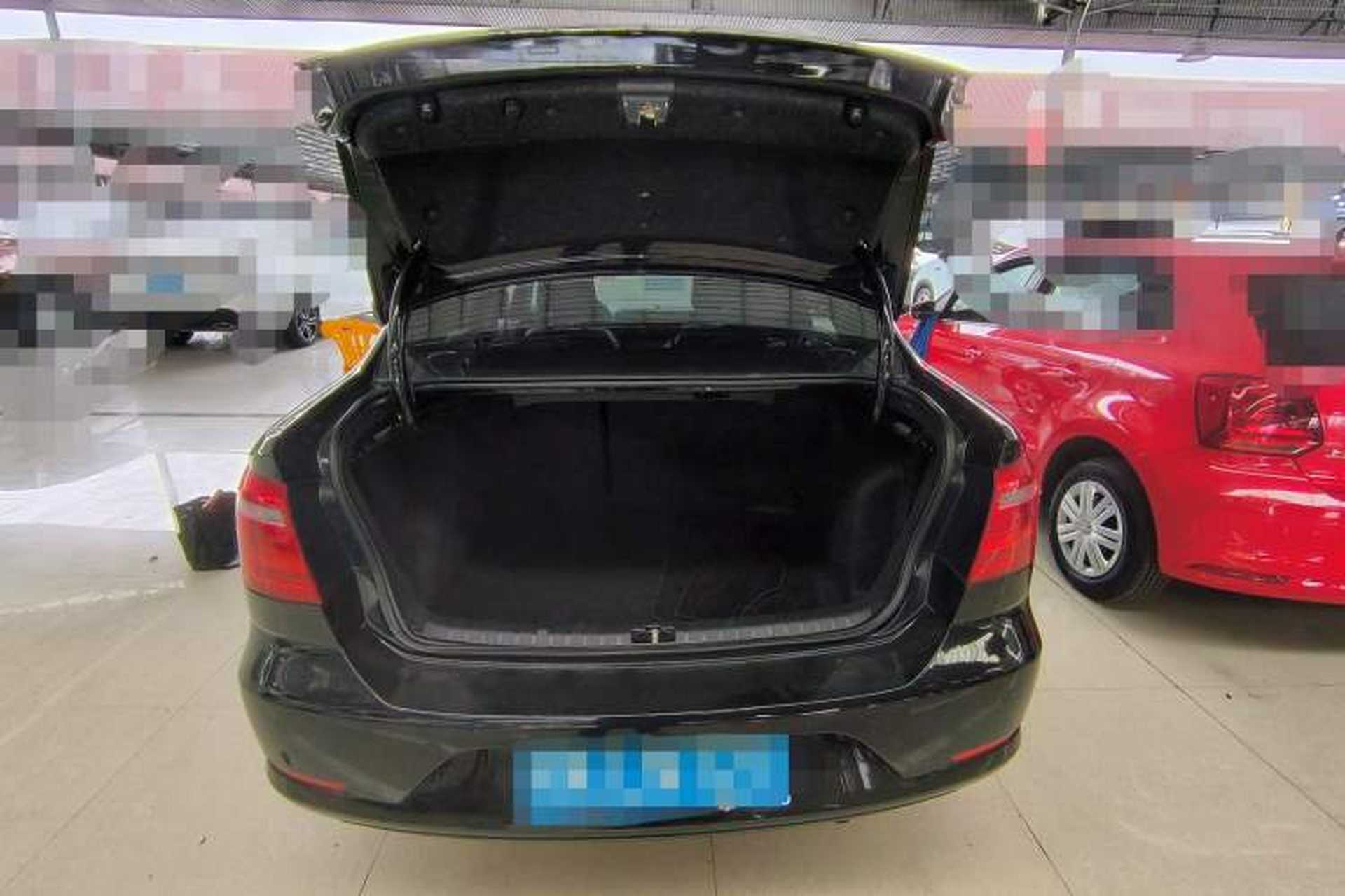 Used Volkswagen Bora 2015 Value Edition 1.6L Automatic Comfort Version Trunk