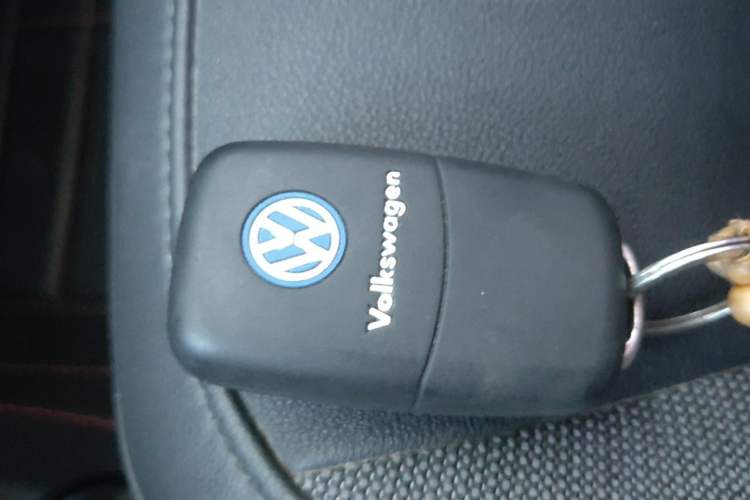 Used Volkswagen Bora 2015 Zhuihui Edition 1.6L Manual Comfort Model Vehicle Key