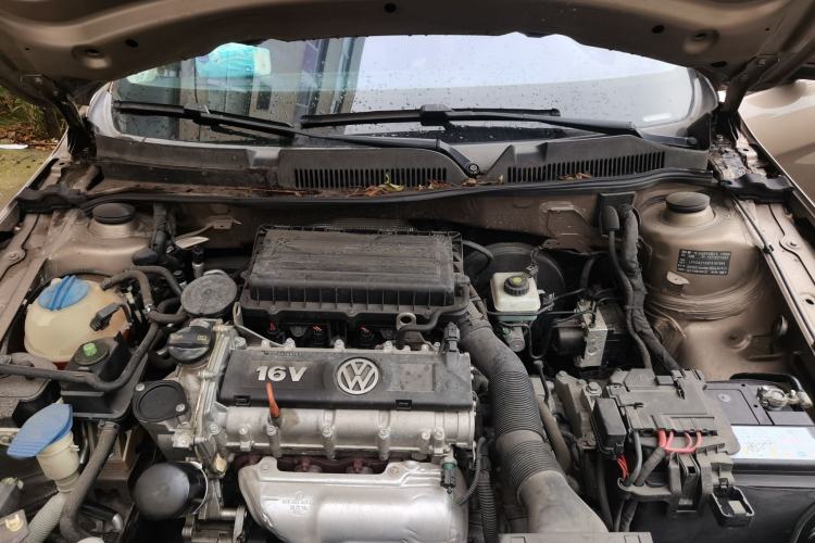 Used Volkswagen Bora 2015 Qihui Edition 1.6L Automatic Fashion Model Engine Bay