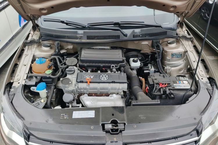 Used Volkswagen Bora 2015 Value Edition 1.6L Manual Fashionable Style Engine Bay