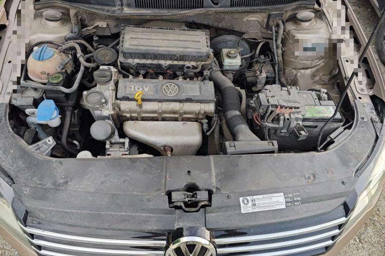 Used Volkswagen Bora 2015 Value Edition 1.6L Manual Fashionable Style Engine Bay