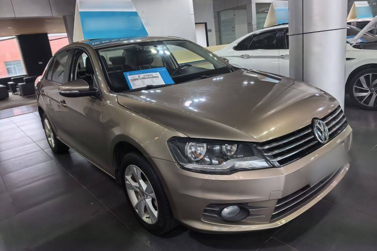 Used Volkswagen Bora 2015 Value Edition 1.6L Automatic Comfort Version Exterior 2