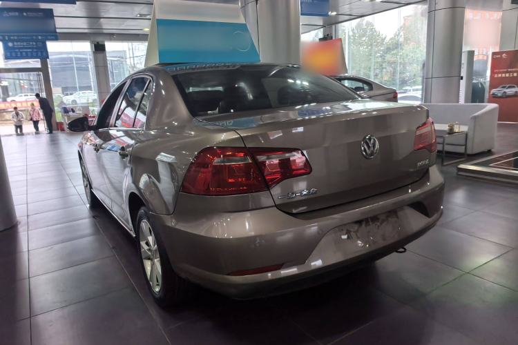 Used Volkswagen Bora 2015 Value Edition 1.6L Automatic Comfort Version Exterior 3