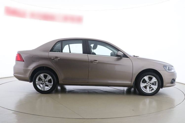 Used Volkswagen Bora 2015 Value Edition 1.6L Automatic Comfort Version Exterior 3