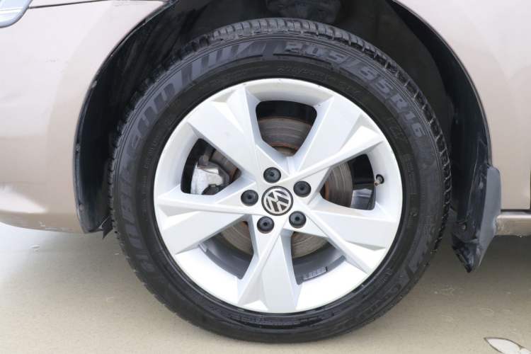 Used Volkswagen Bora 2015 Value Edition 1.6L Automatic Comfort Version Exterior 8