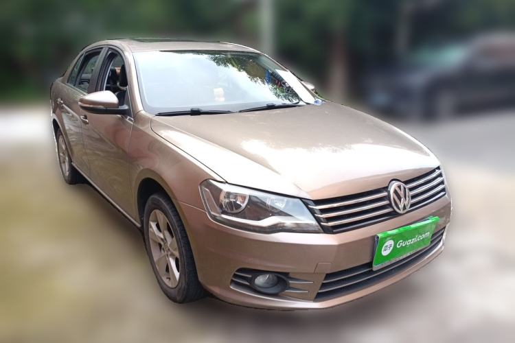 Used Volkswagen Bora 2015 Zhuihui Edition 1.6L Manual Comfort Model Front Right 45 Deg