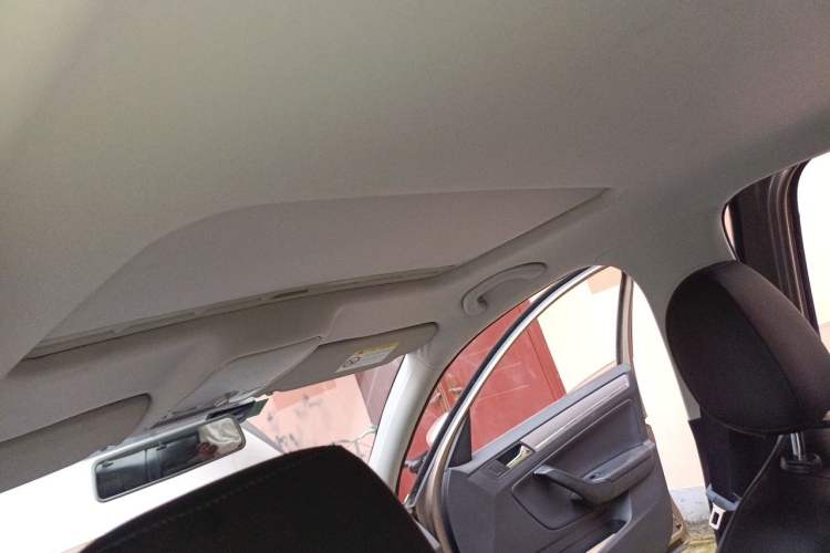 Used Volkswagen Bora 2015 Zhuihui Edition 1.6L Manual Comfort Model Headliner