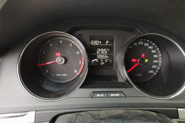 Used Volkswagen Bora 2015 Qihui Edition 1.6L Automatic Fashion Model Instrument Cluster