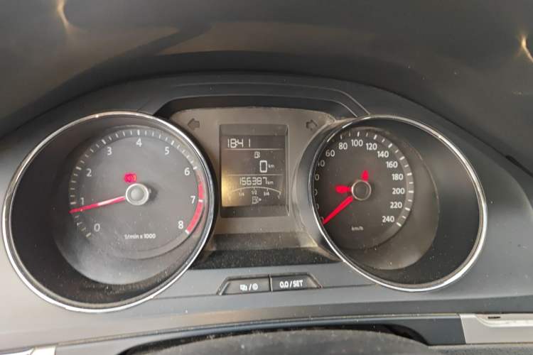 Used Volkswagen Bora 2015 Value Edition 1.6L Manual Fashionable Style Instrument Cluster